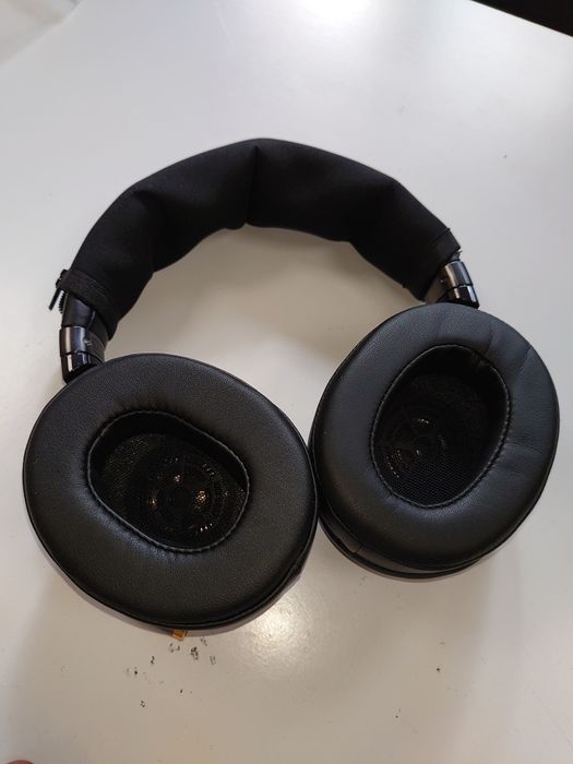 Наушники Sony MDR-1A