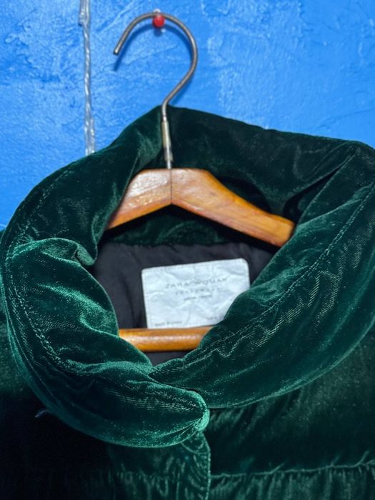 Продам куртку від Zara