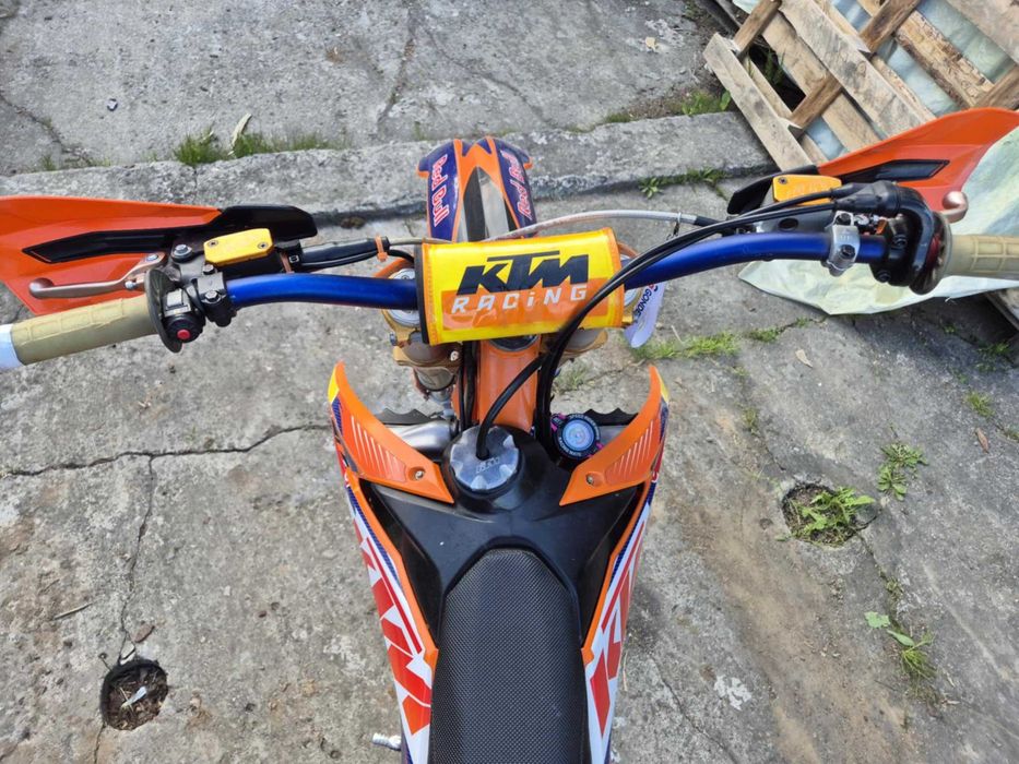 Cross KTM 250 sx-f
