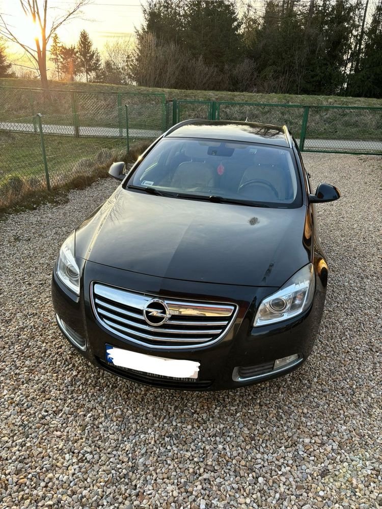 Sprzedam „OPEL INSIGNIA KOMBI 2.0 CDTI  2011 ROK Napęd 4*4