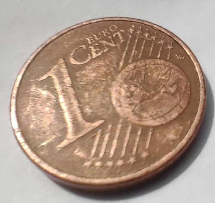 Vendo moedas 1 cêntimo e 2 cêntimos de coleção