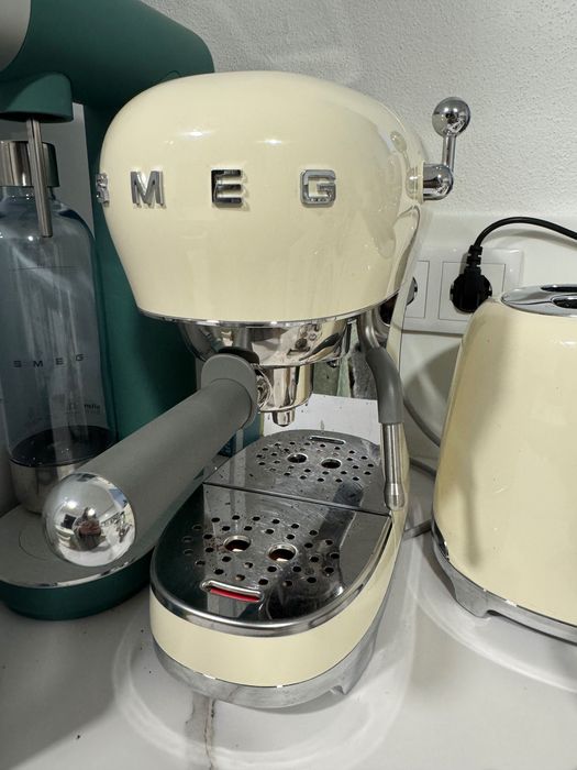 Máquina de café smeg com garantia