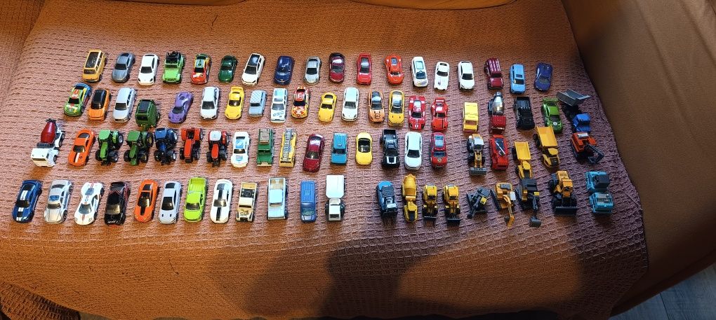 Mix aut Hotwheels Majorette Matchbox