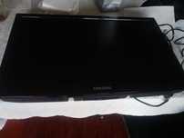 TV Samsung T22C300EW acende mas não liga