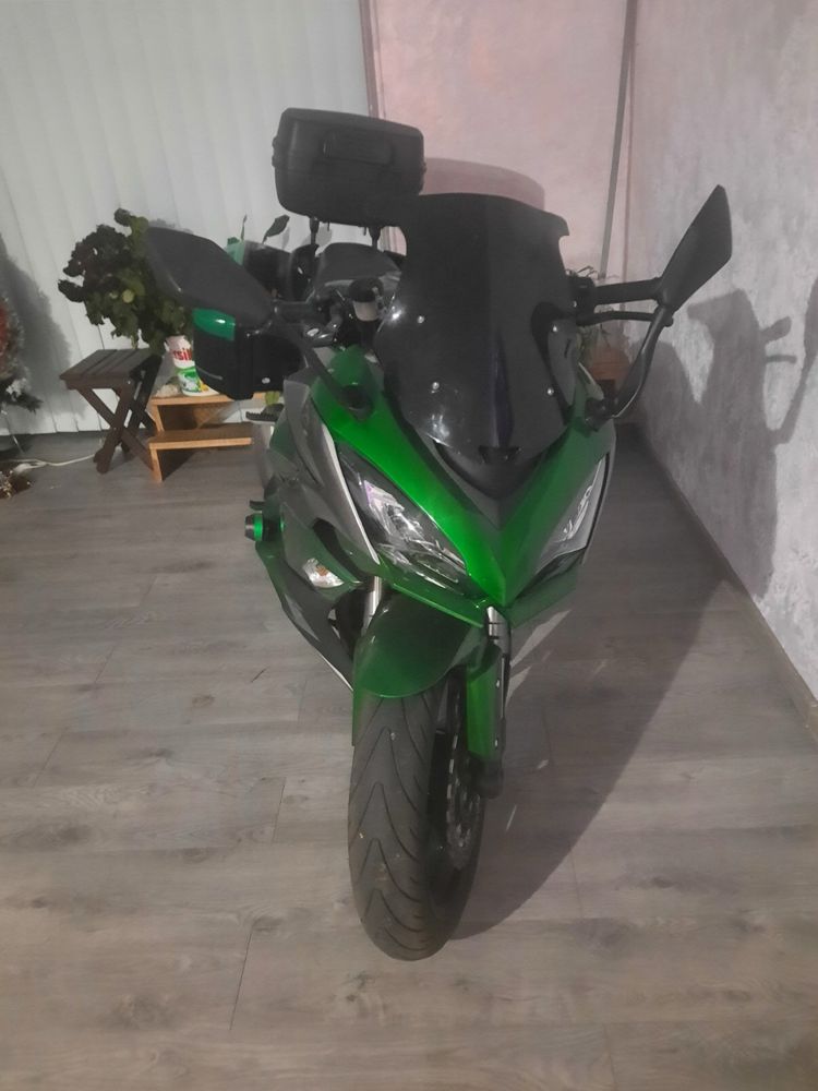 Kawasaki Z1000SX