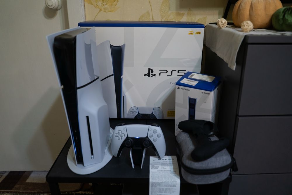 Ігрова приставка Sony PlayStation 5 Slim + док станція і подарунки