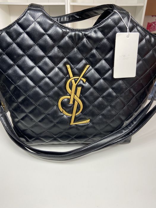 Mala novo com etiqueta