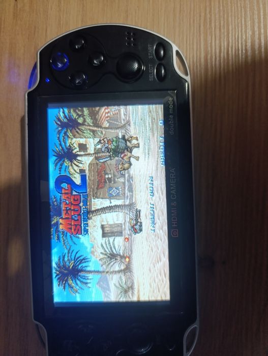 Портативна приставка 2000 игор+ в подарунок навушники