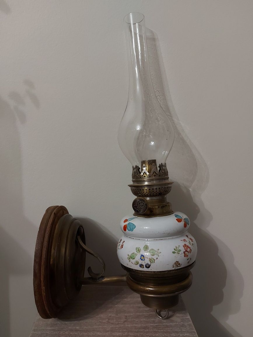 Lampa naftowa kinkiet porcelanowa sygnowana Stylowe starocia