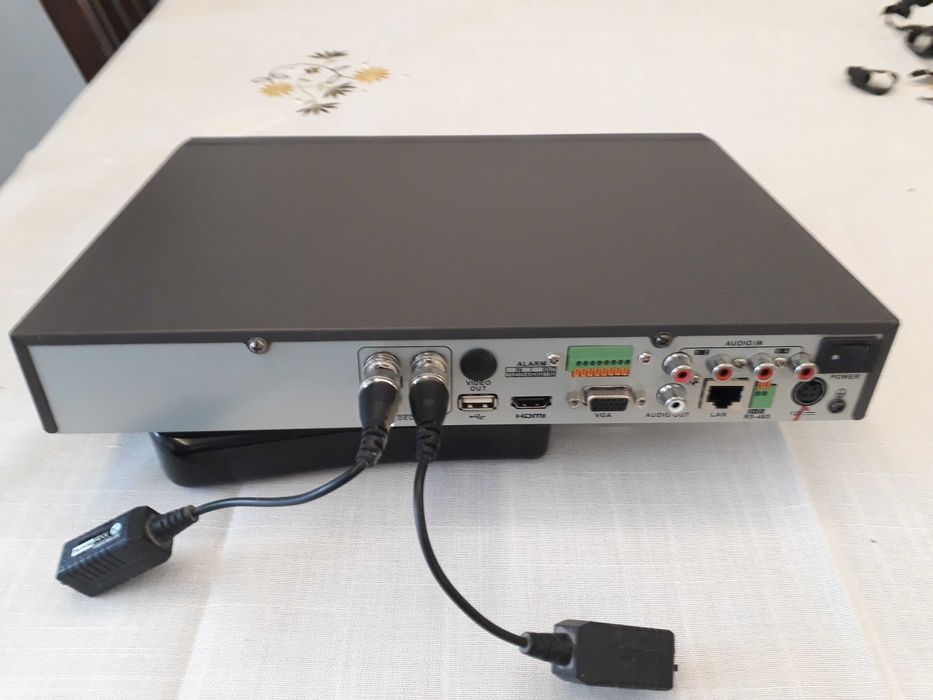 Kamery Centrala Hikvision DS-7204HVI-SH/A