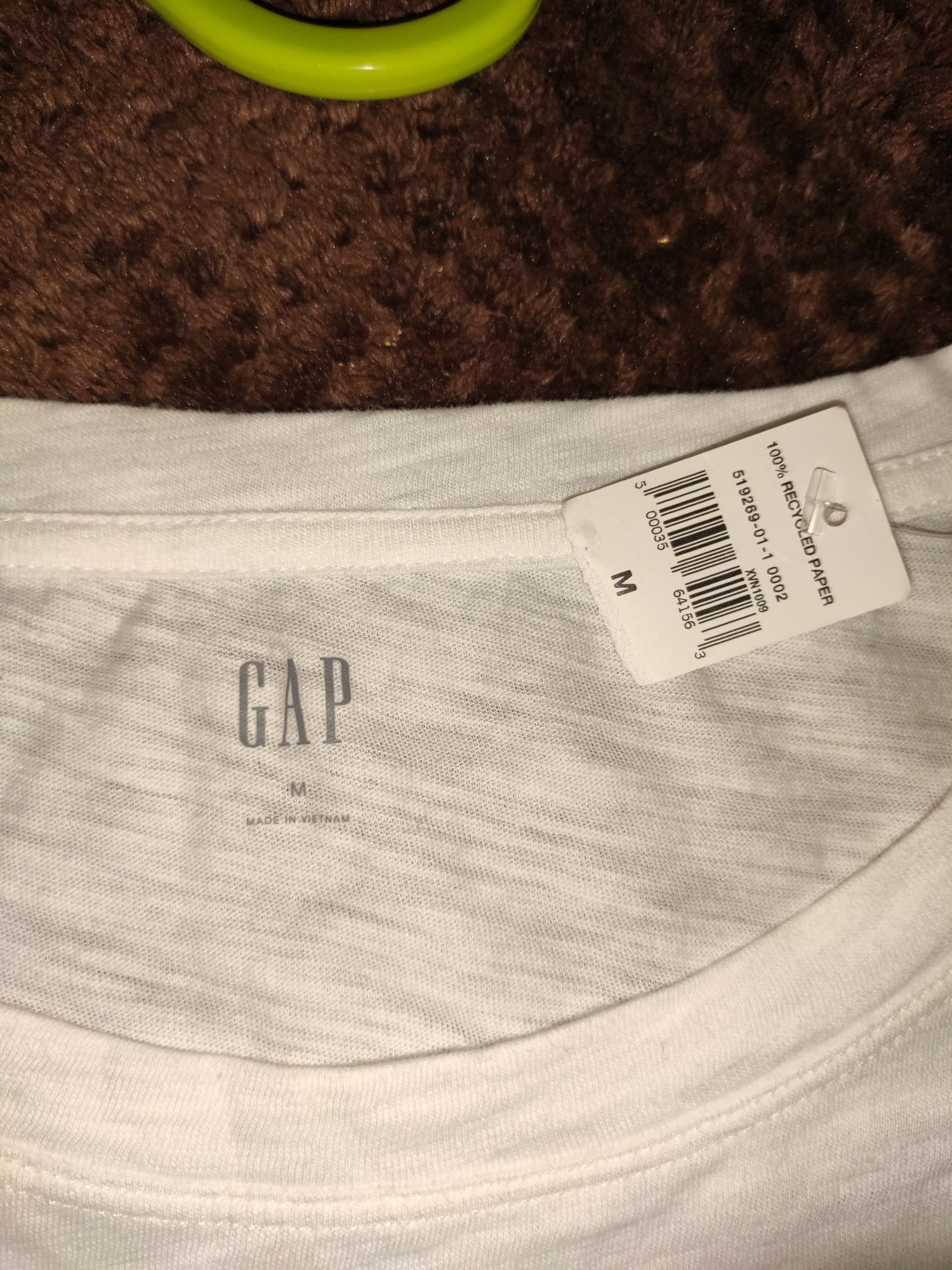 Новая футболка GAP