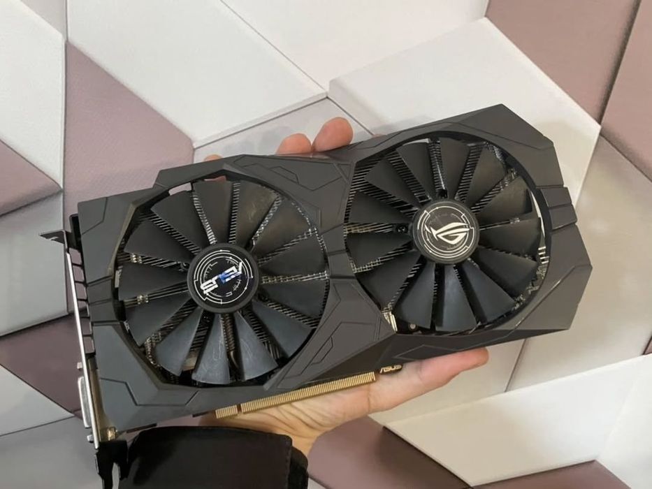 Видеокарта AMD Asus ROG Strix OC RX 470 8Gb