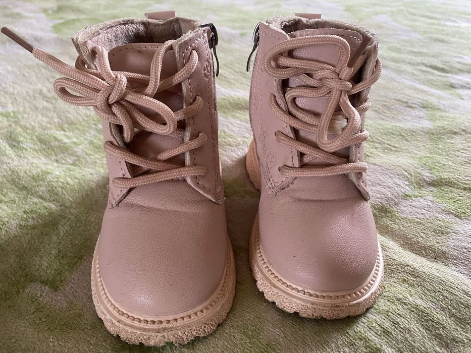 Дитячі весняні чобітки
