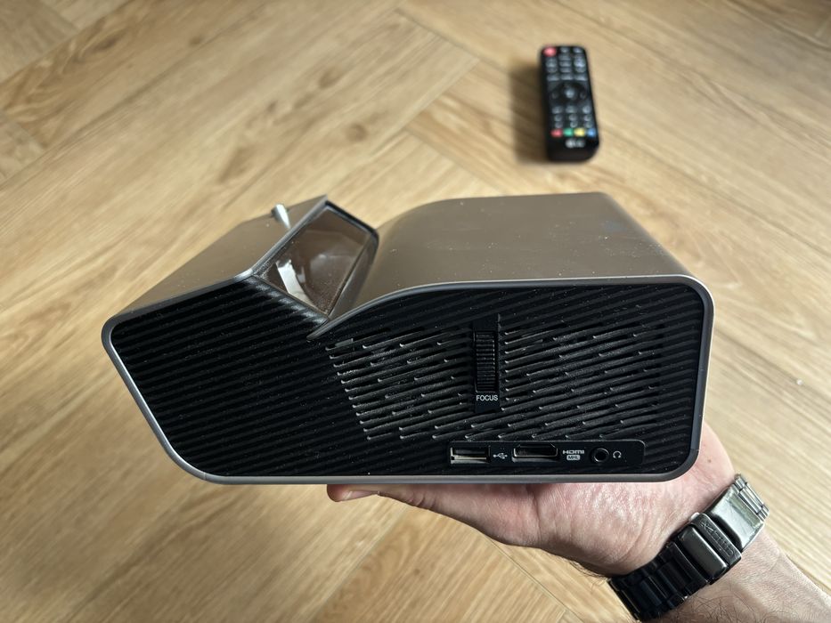 Projektor lg hp 450 ug