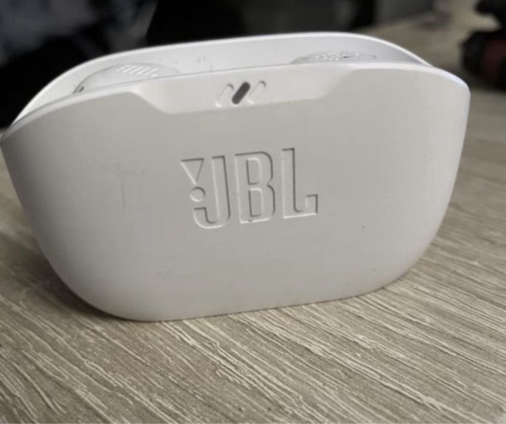 Słuchawki JBL Wave Buds