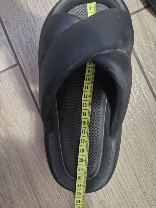 Взуття для дівчинки(шльопанці)