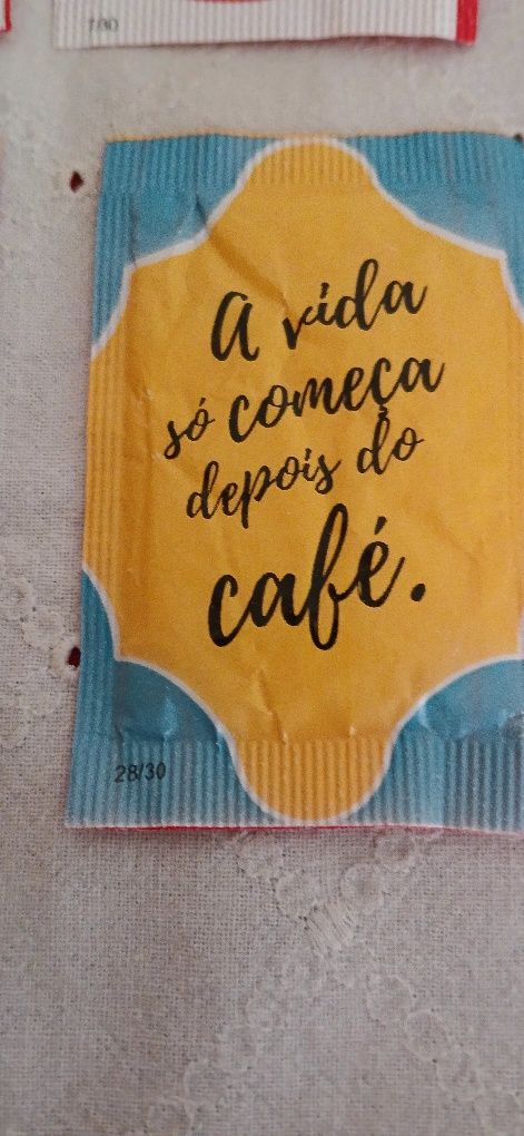 Pacotes de açúcar Deliciosamente da Empacotal