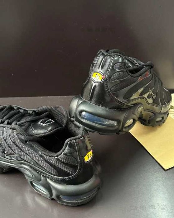 Buty Trampk Nike Air Max TN Black R. 41