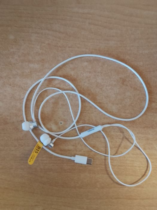 Навушники Celebrat