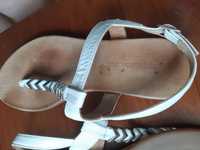Skorzane japonki sandały  36