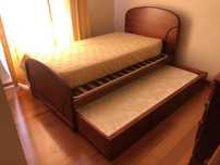 Cama de Solteiro - Cor de Cerejeira