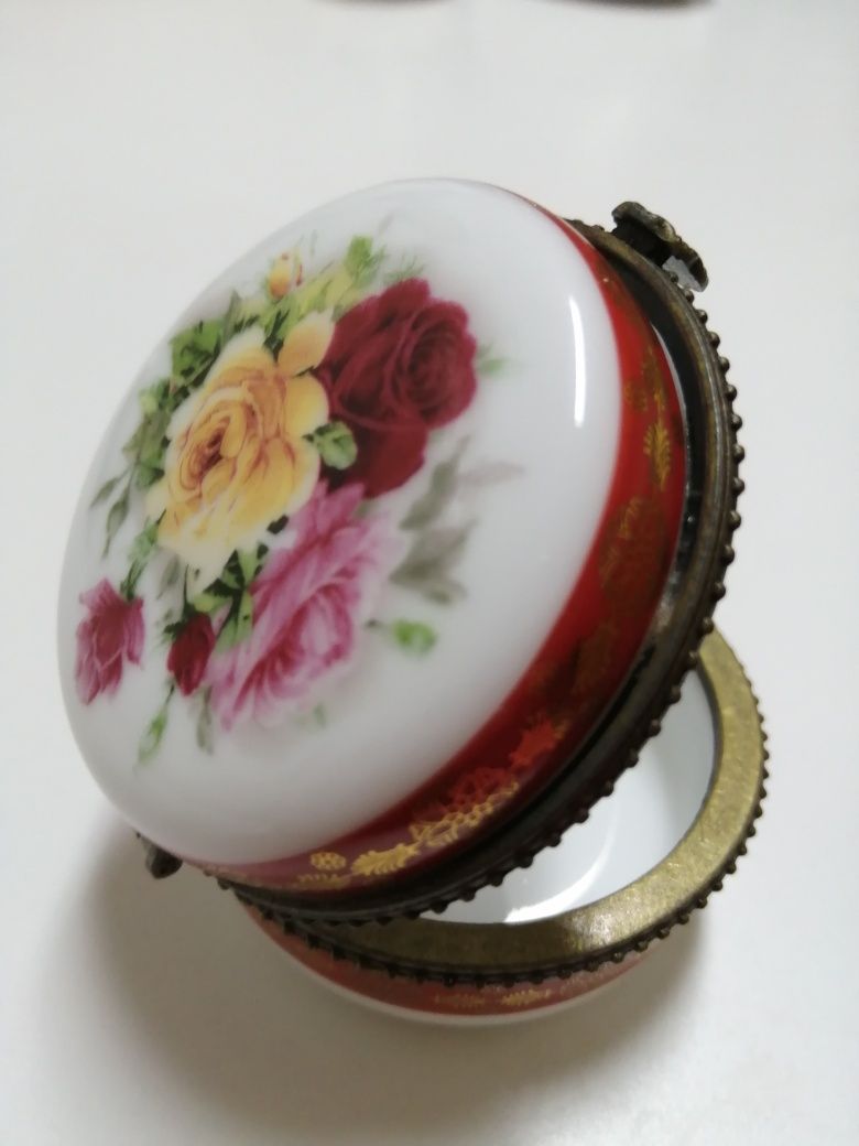 Caixas de porcelana