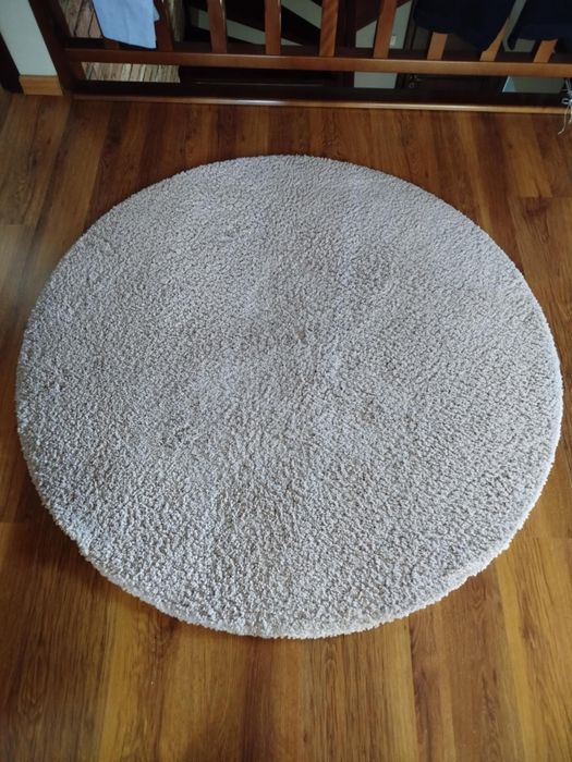 Dywan IKEA koło pudrowy róż