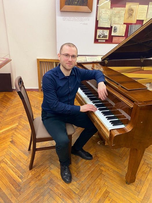 Уроки гри на фортепіано, для дітей та дорослих