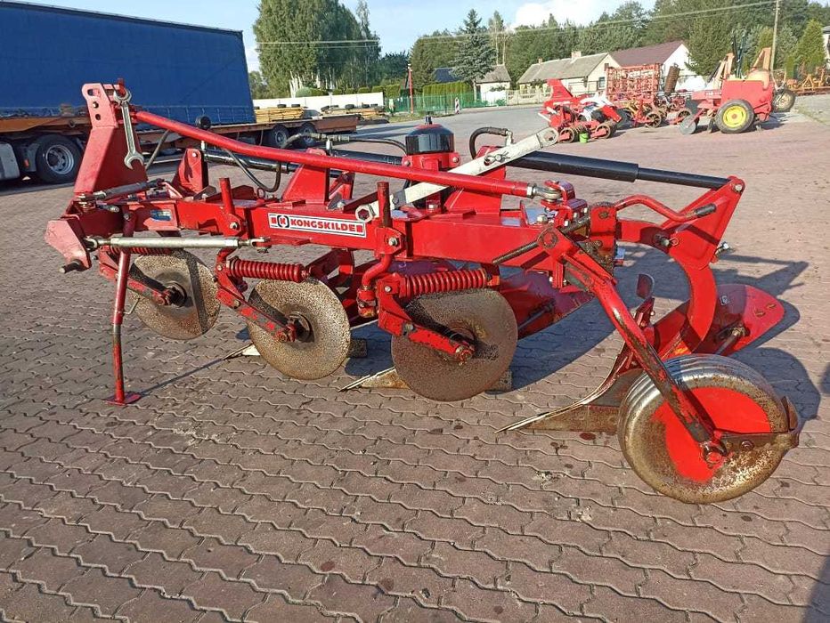 Plugi trzy skibowe Kongskilde Kverneland Hydraulika. Jak nowe!!!