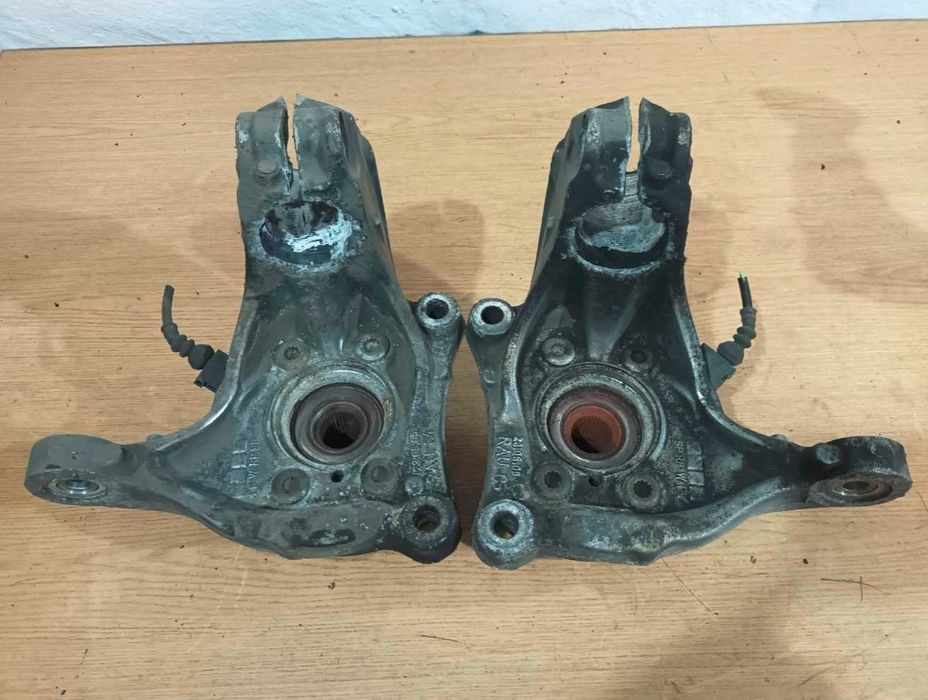 Zwrotnica piasta czujnik przód przednia prawa VW Passat CC B6 B7