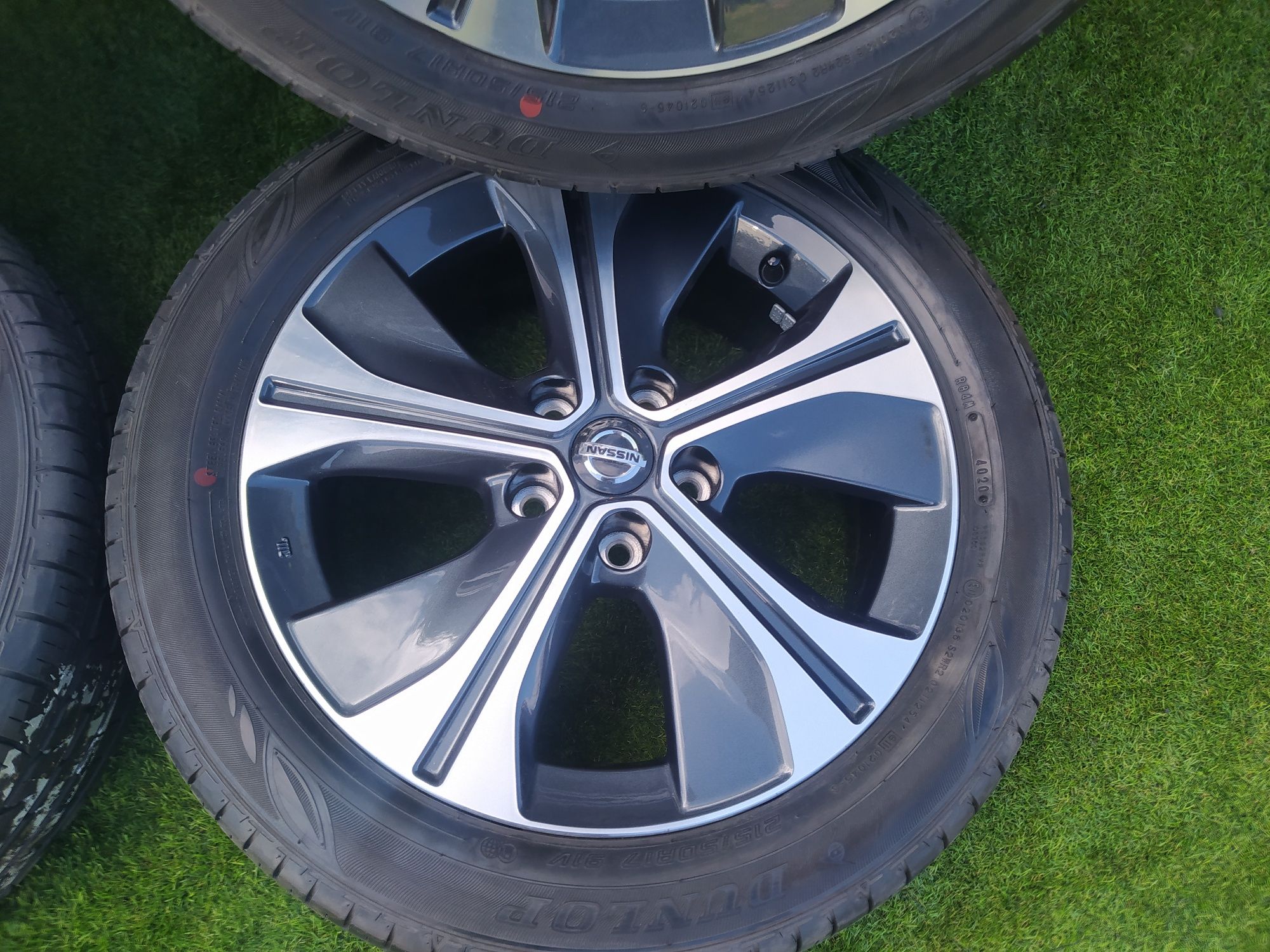 Felgi koła NISSAN Pulsar LEAF 215/50 R17 Lato