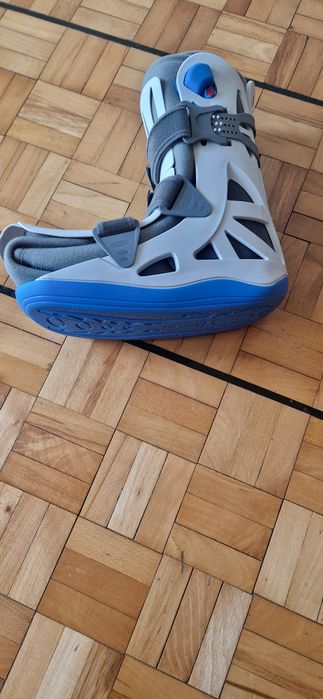 Orteza sztywna na goleń i stopę