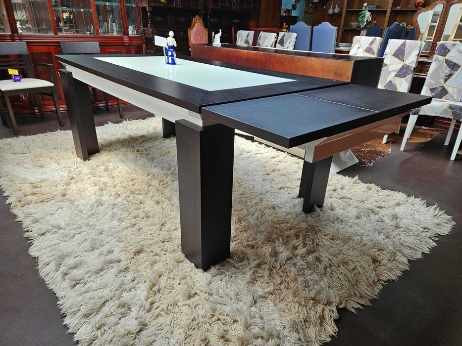 Mesa de sala com acabamento de vidro - Extensível - Muito bom estado