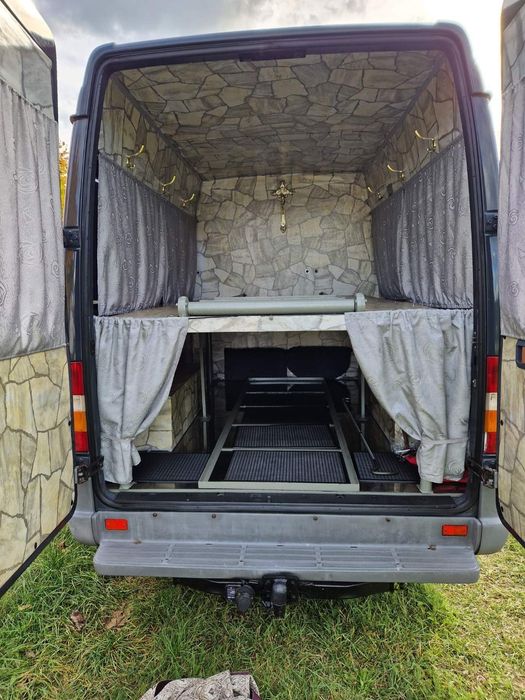 Karawan mercedes pogrzebowy