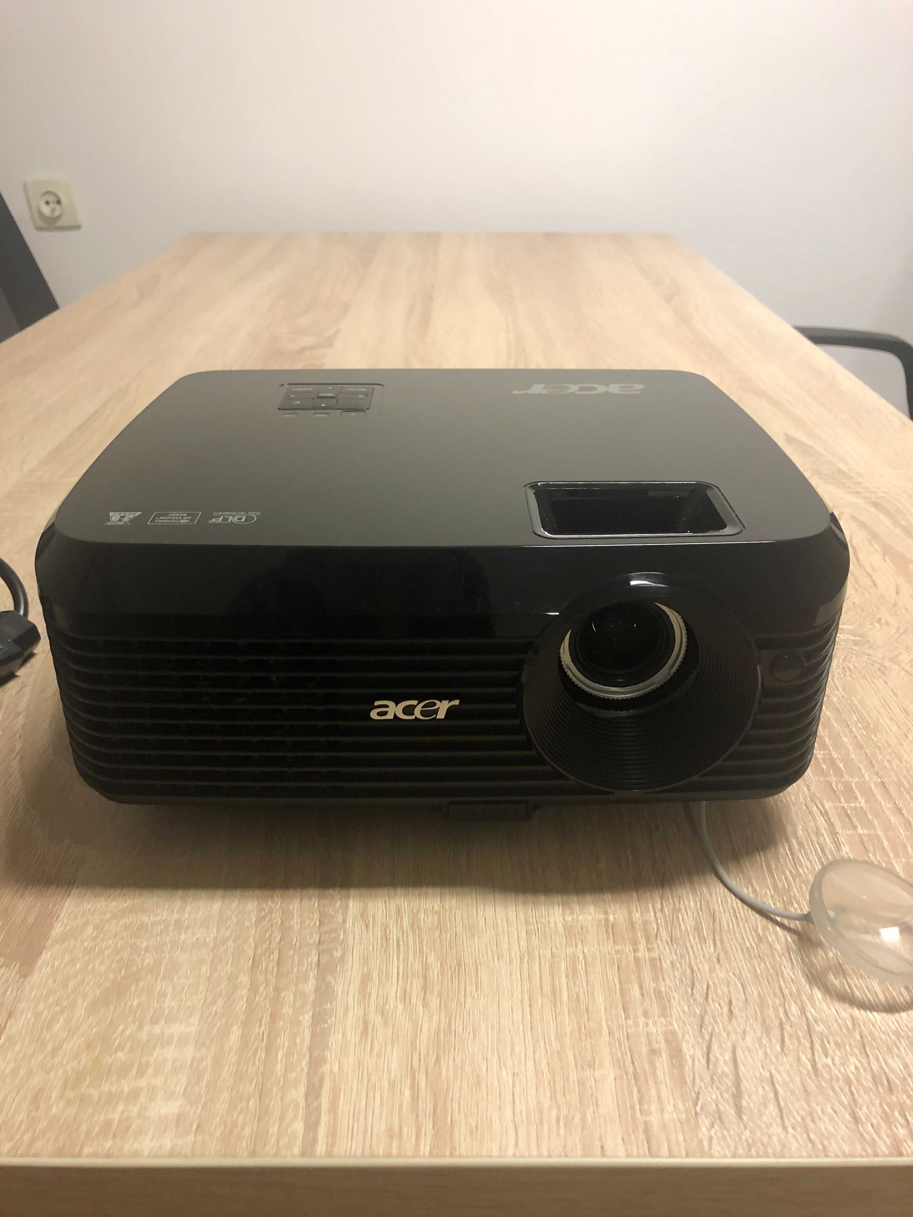 Projektor Acer X1130P wraz z kablem zasilającym oraz kablem VGA