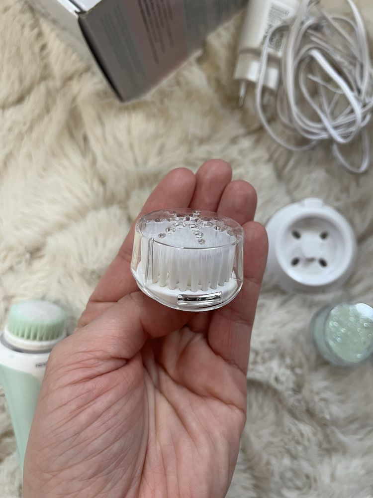 Szczoteczka do mycia twarzy Remington Reveal