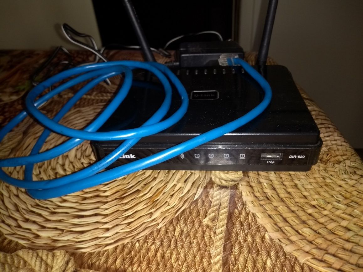 Роутер D-Link Dir-620.