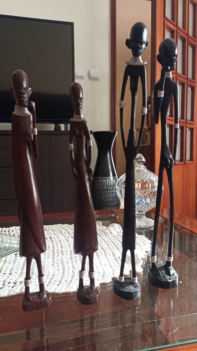 Estatuetas Africanas em madeira