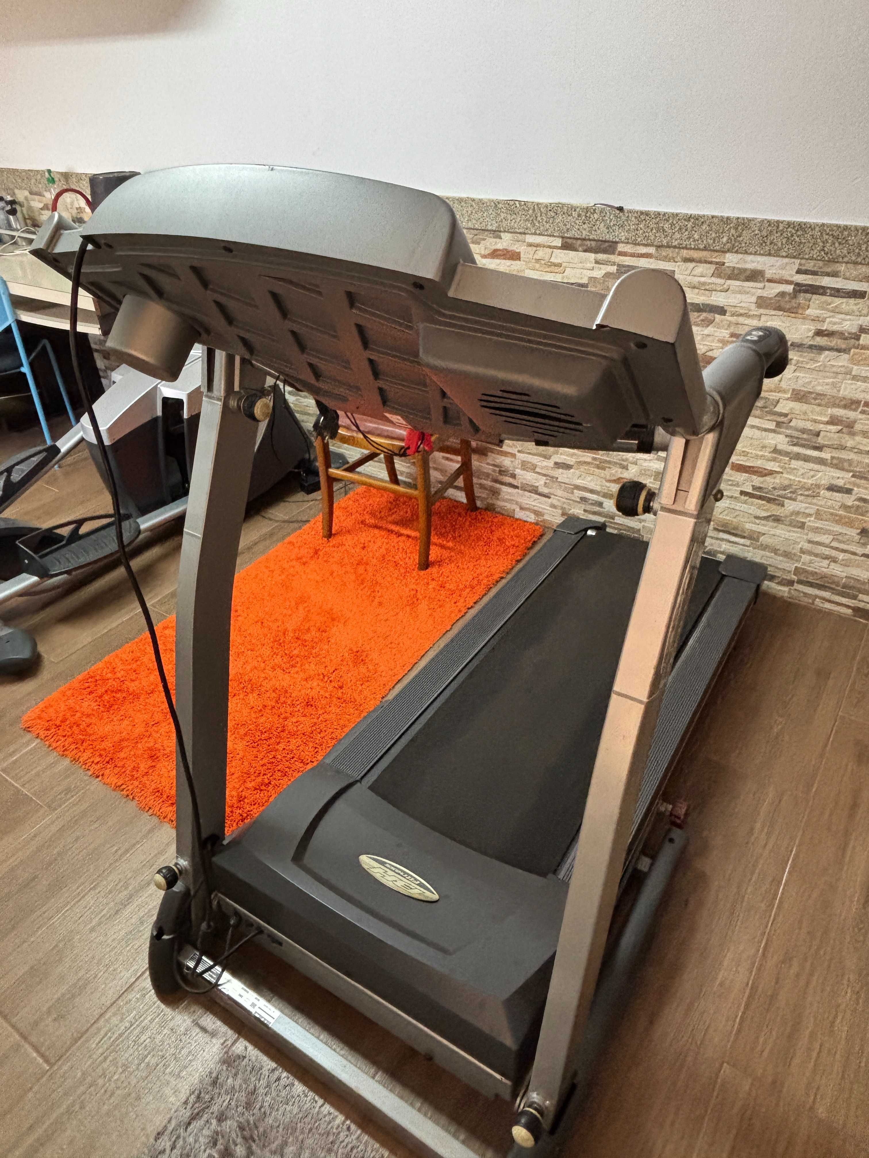 Passadeira BH Fitness Pioneer Pro