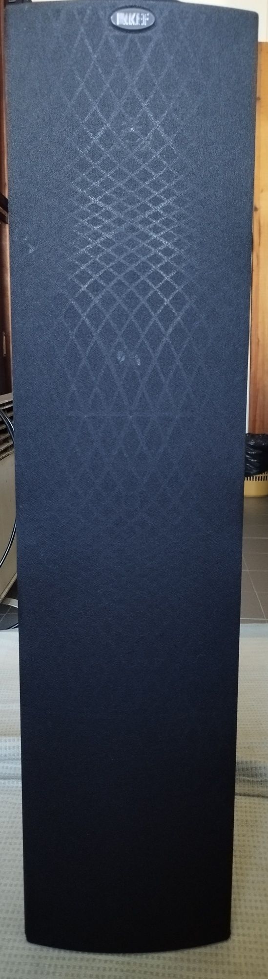 Colunas KEF imaculadas