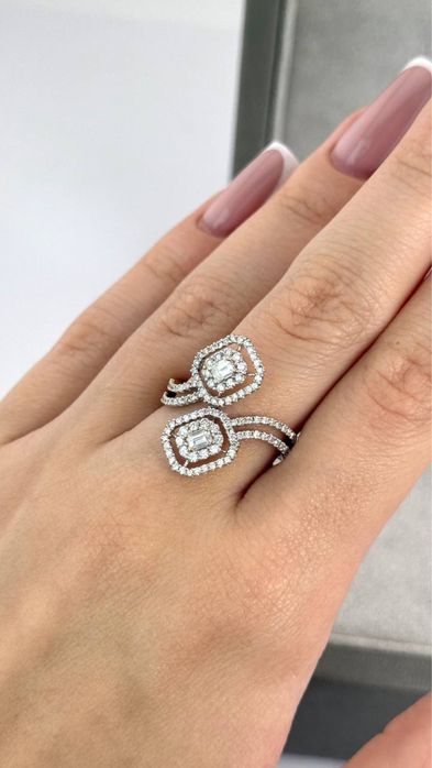 Каблучка з діамантами