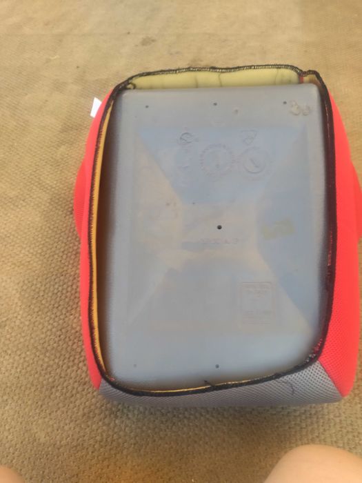 Assento auto da marca Zippy