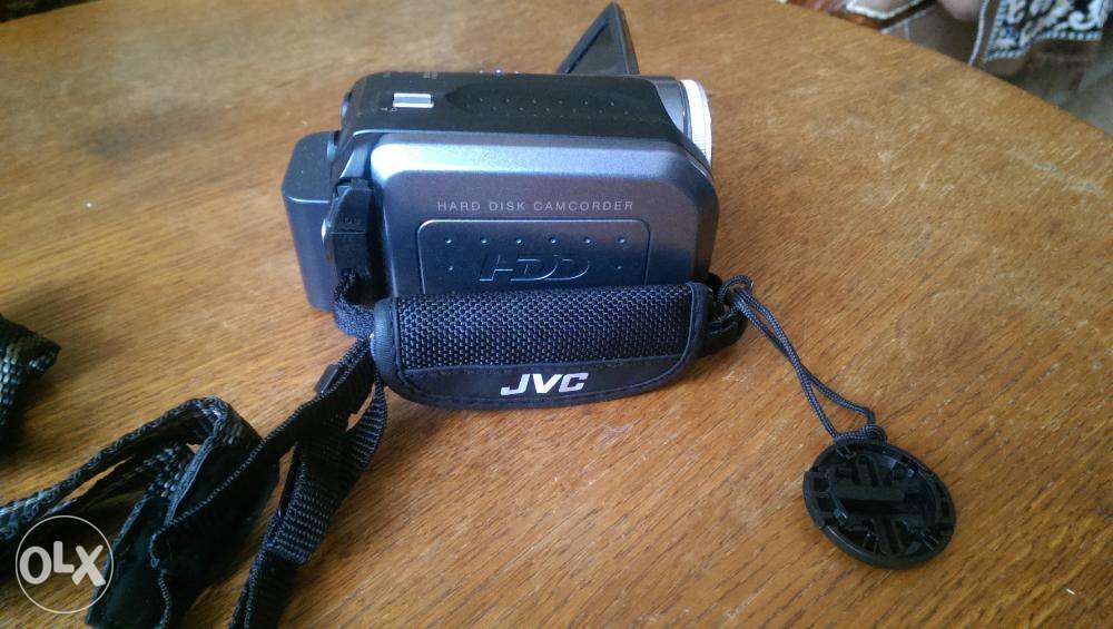 Продам видеокамеру JVC GZ-MG30E