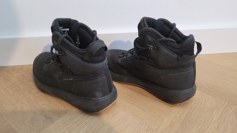 Buty 4F, zimowe, wiosenne, jesienne - rozm. 33