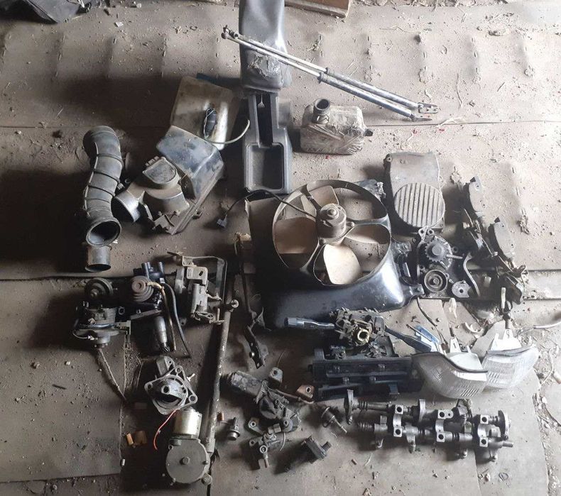 Запчастина Mazda 626