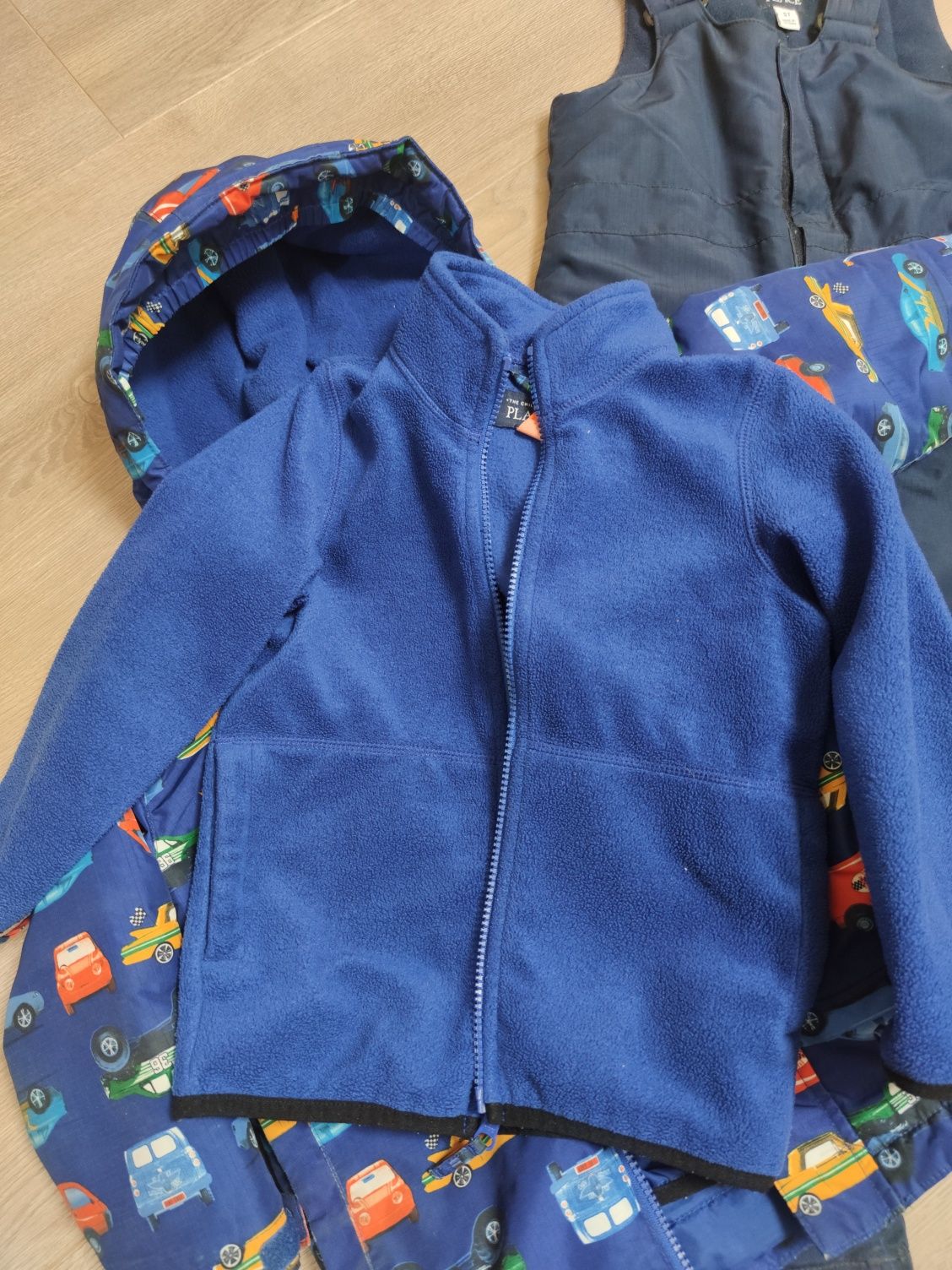Продам зимний комбинезон children'splace