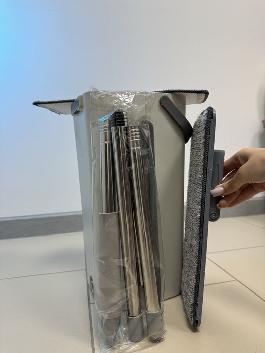 Швабра с ведром и системой отжима.