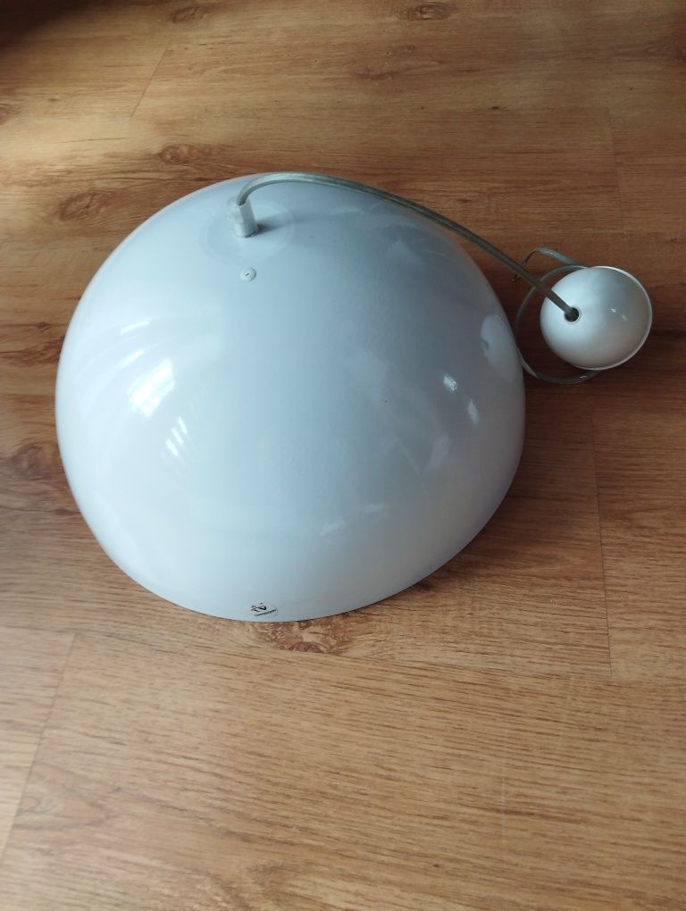 Lampa wisząca różowa