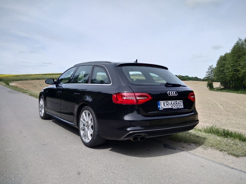 Audi A4 B8 lift 2.0TDi s-line