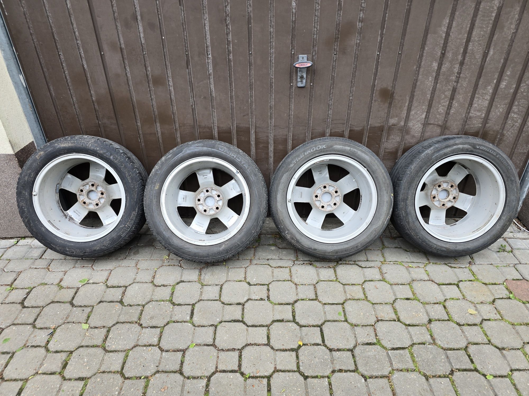 Felgi z oponami 205/55R16 Audi A4 B7 B6 5x112 A3 A6 C6 TT VW Golf